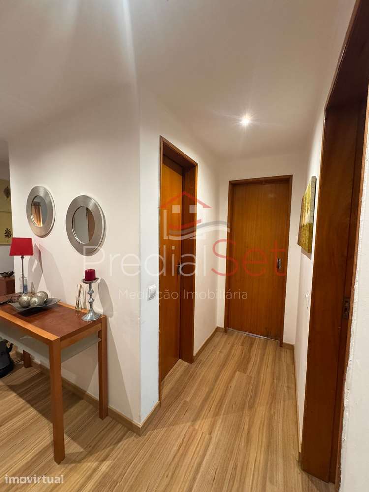 Apartamento T4  Remodelado em Corroios - Grande imagem: 3/18