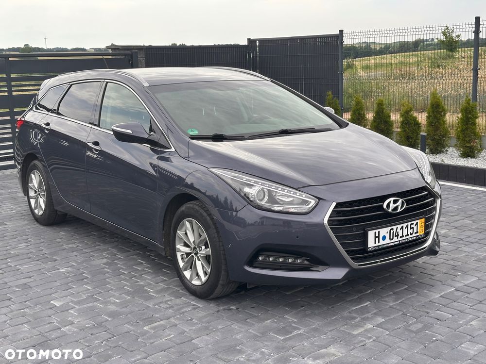 Hyundai i40 Kombi blue 1.7 CRDi Classic - 3