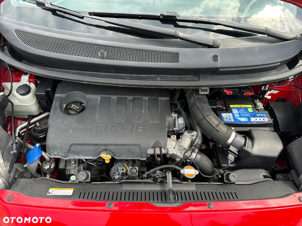 Kia Venga - 30