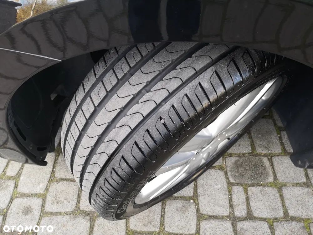 Volkswagen Golf Sportsvan 1.2 TSI (BlueMotion Technology) Comfortline - 32