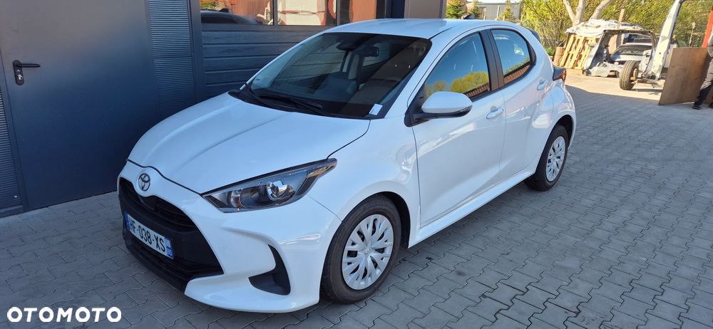 Toyota Yaris - 1