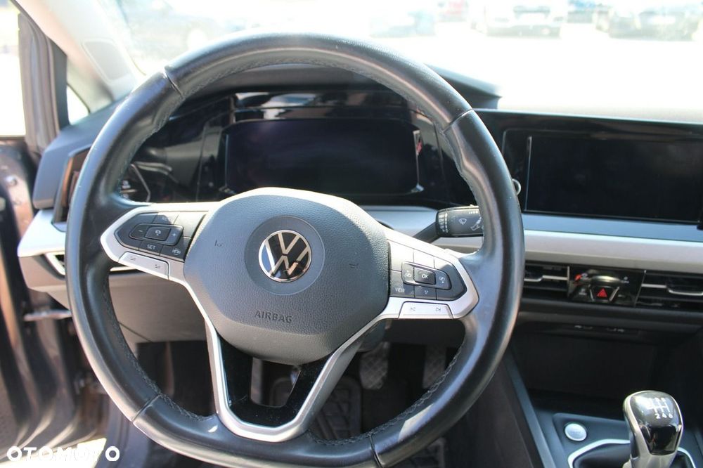 Volkswagen Golf - 18