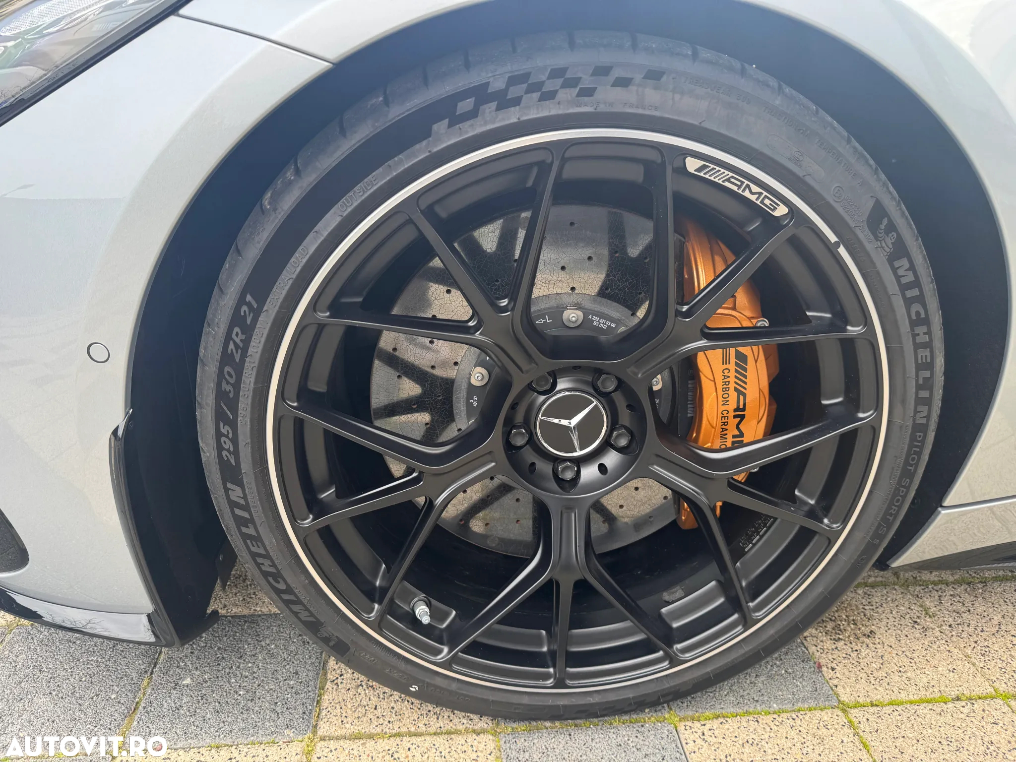 Mercedes-Benz AMG - 23