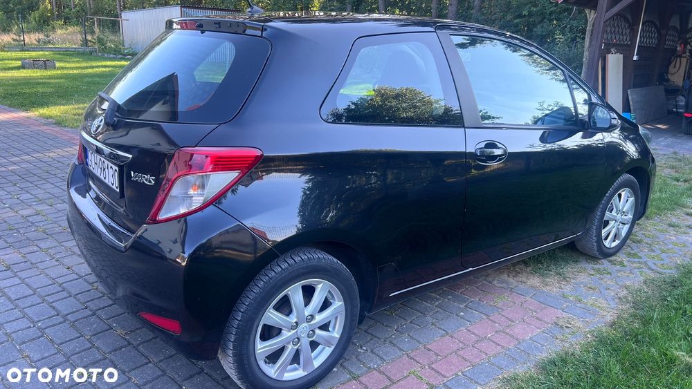 Toyota Yaris 1.33 Prestige - 3