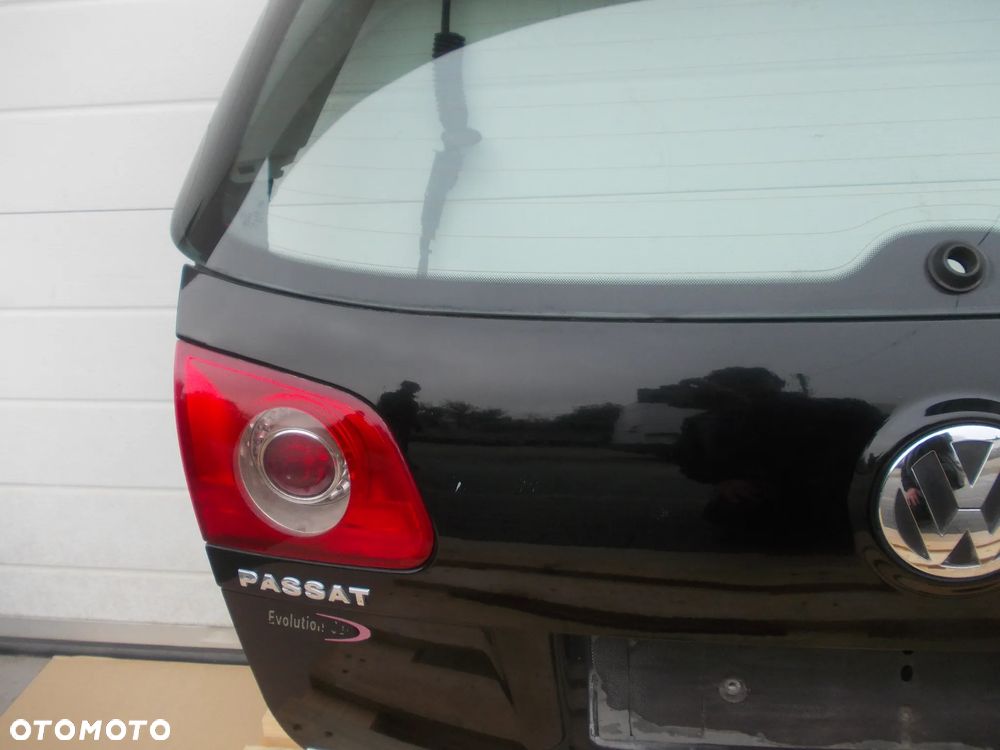 Klapa bagażnika tył VW Passat B6 kombi - 7