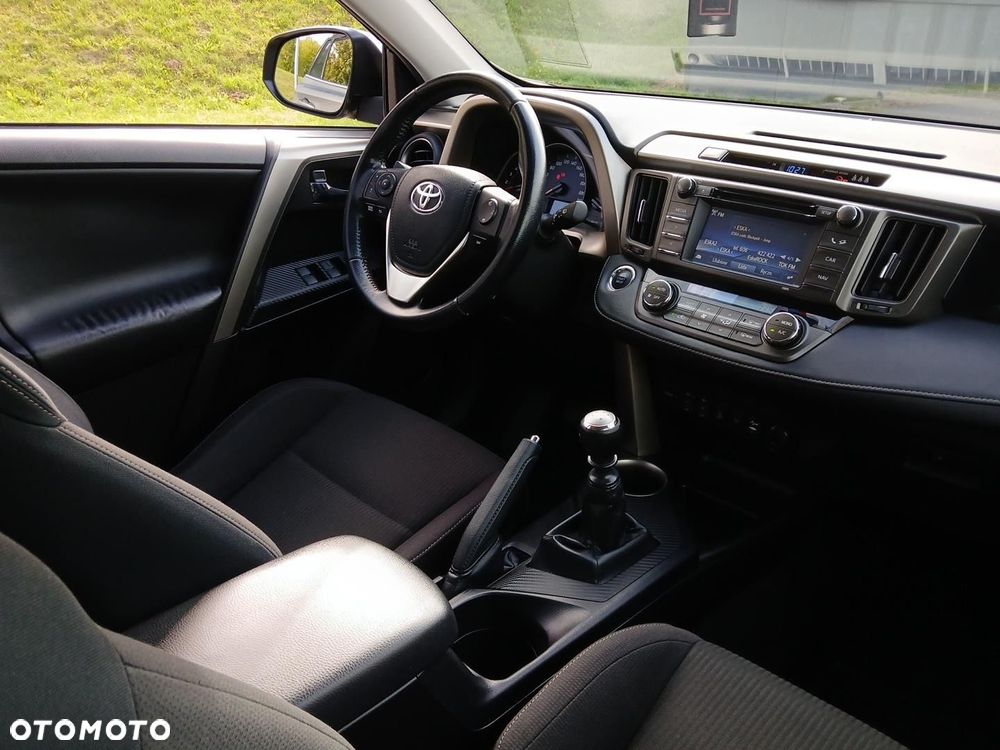 Toyota RAV4 - 23
