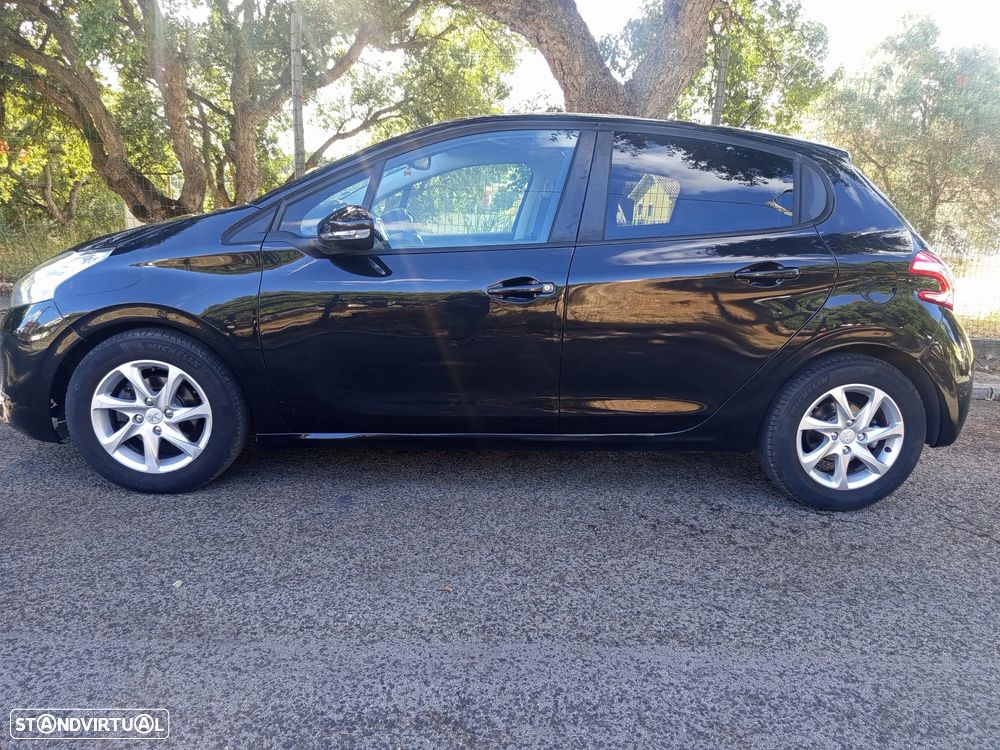Peugeot 208 1.4 VTi Active - 4