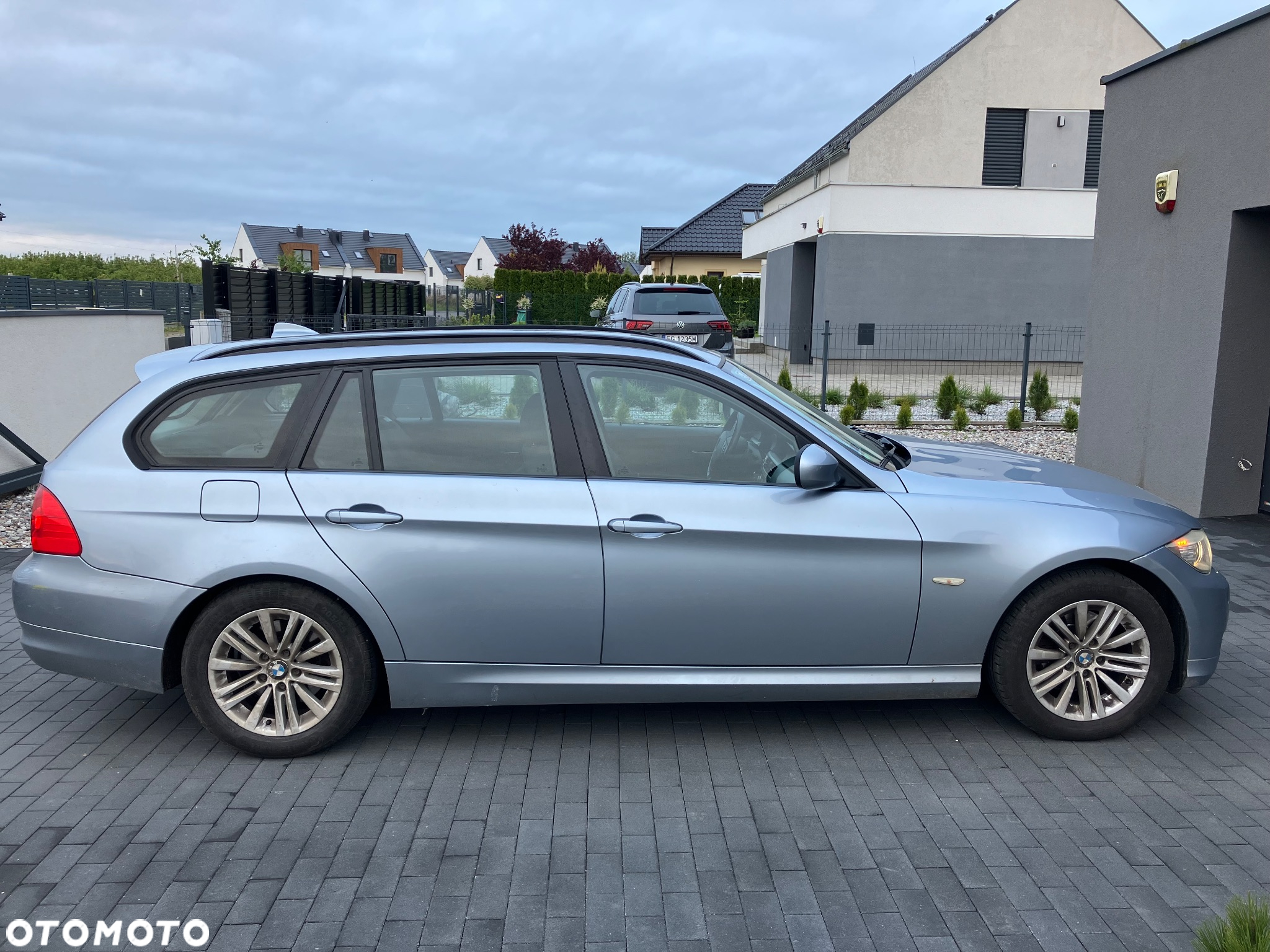 BMW Seria 3 320d DPF Touring - 3