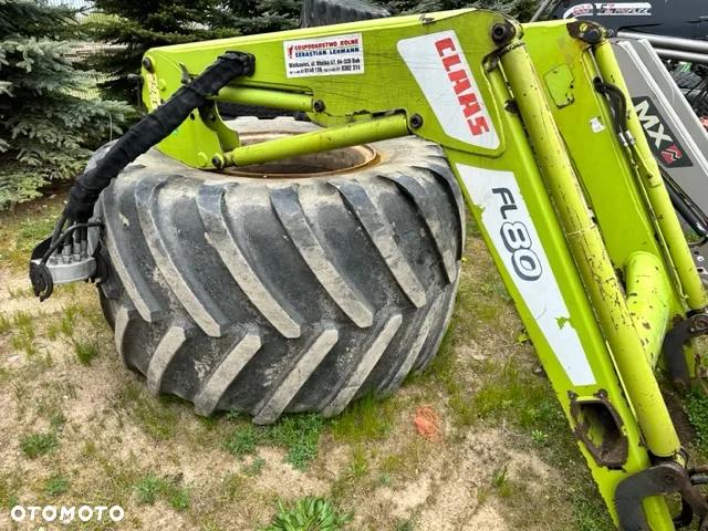 Claas Axos 330 CL - 13