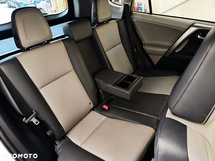 Toyota RAV4 - 38