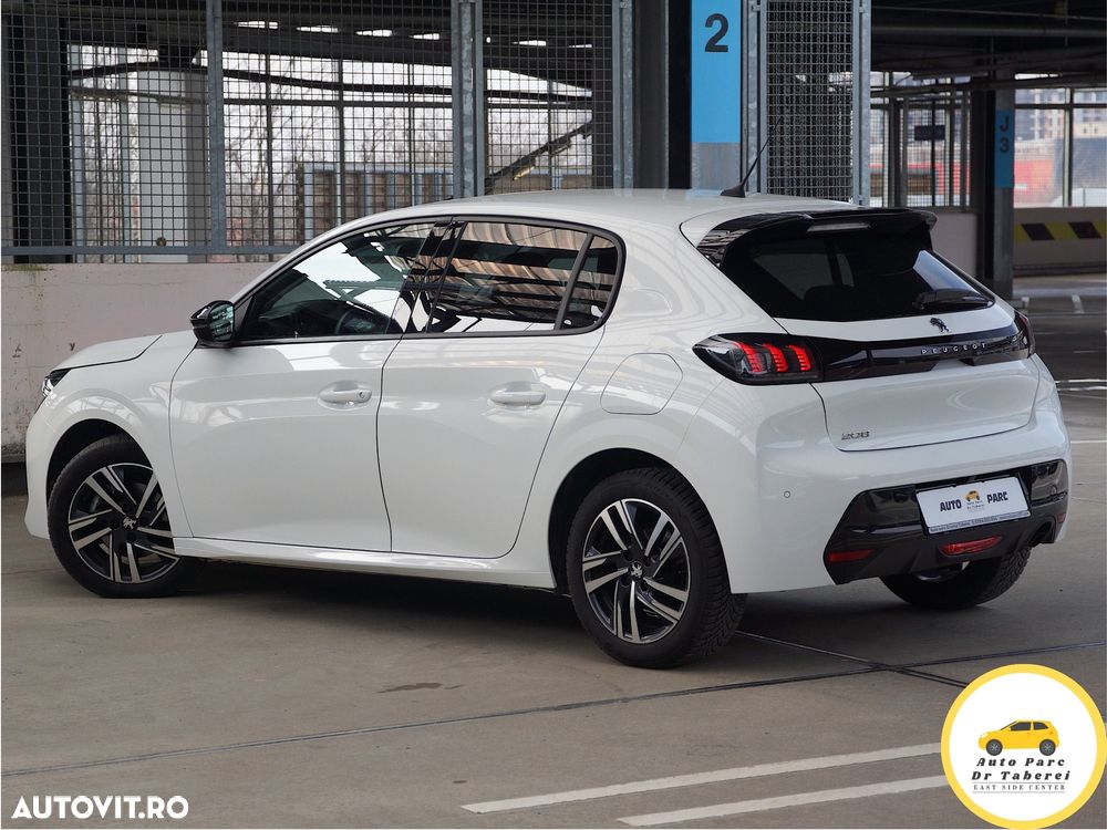 Peugeot 208 PureTech 100 EAT8 Allure Pack - 13