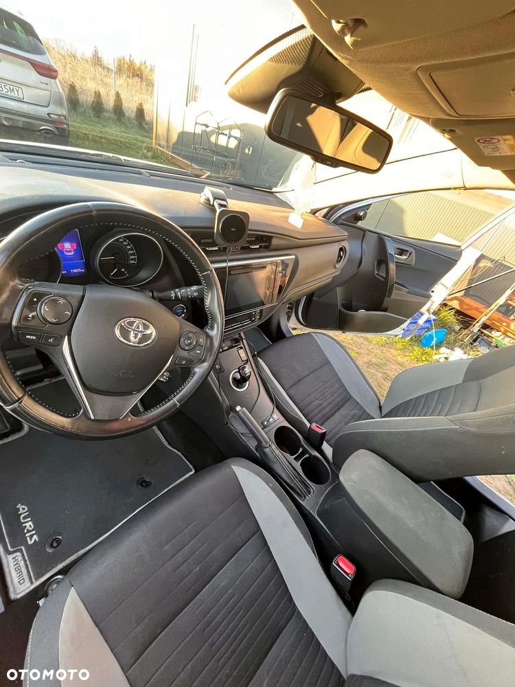 Toyota Auris Hybrid 135 Active - 4
