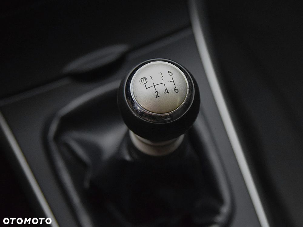 Toyota Corolla - 11