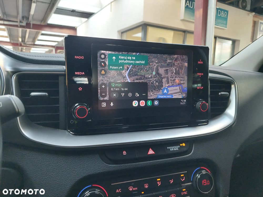 Kia Ceed 1.5 T-GDI M - 21