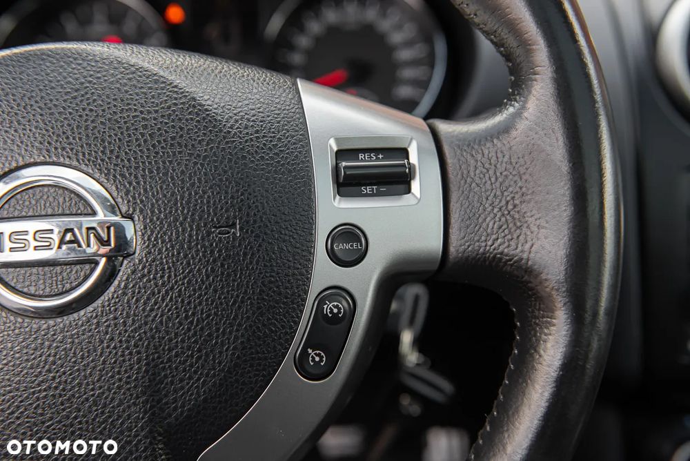 Nissan Qashqai 2.0 4 x 4 tekna - 18