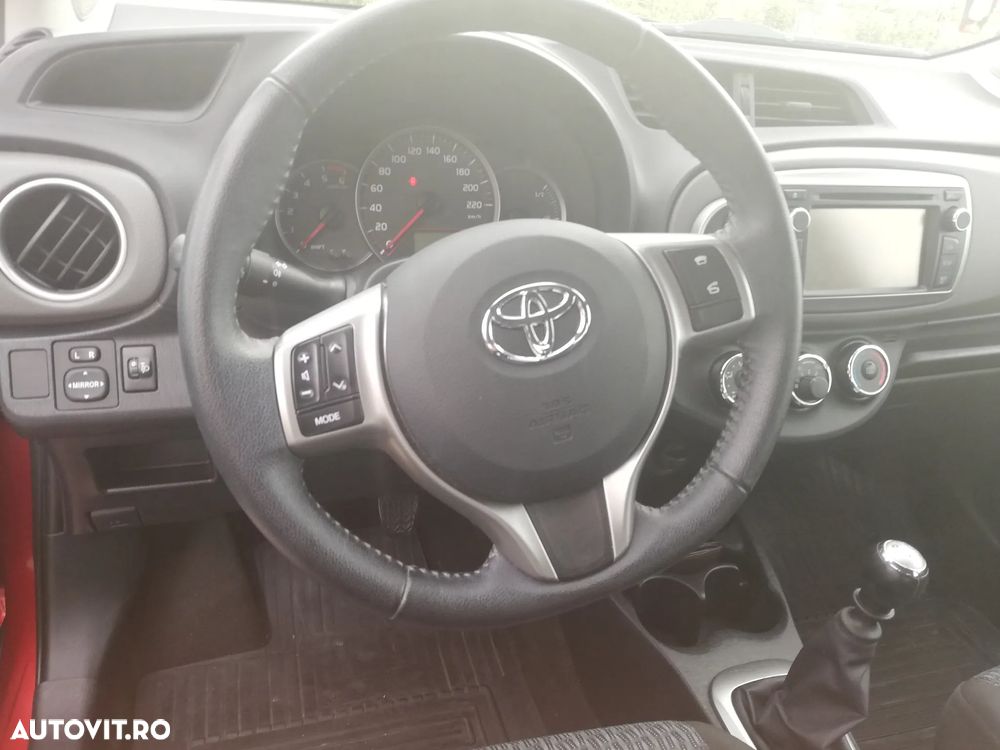 Toyota Yaris - 1