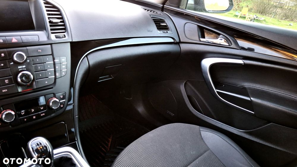 Opel Insignia 2.0 T Cosmo 4x4 - 11