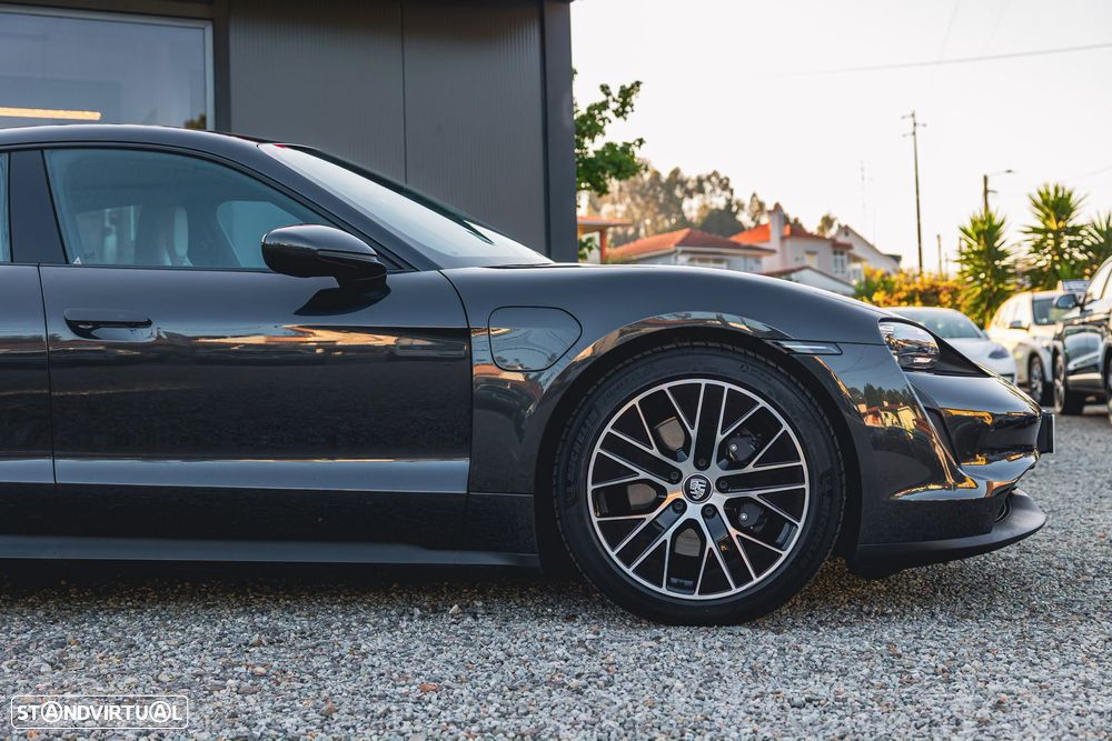 Porsche Taycan Bateria Performance Plus - 11