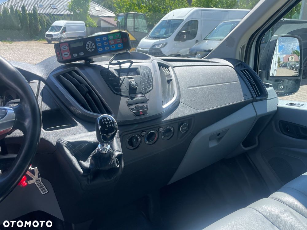 Ford Transit - 23