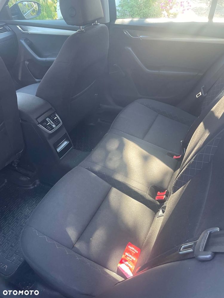 Skoda Octavia 1.6 TDI Active - 11