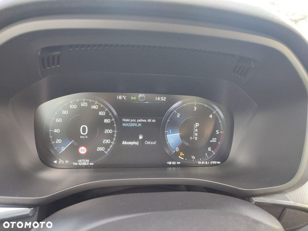 Volvo XC 60 - 33