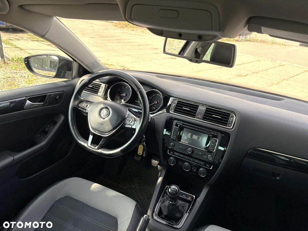 Volkswagen Jetta 1.4 TSI BMT Highline - 24