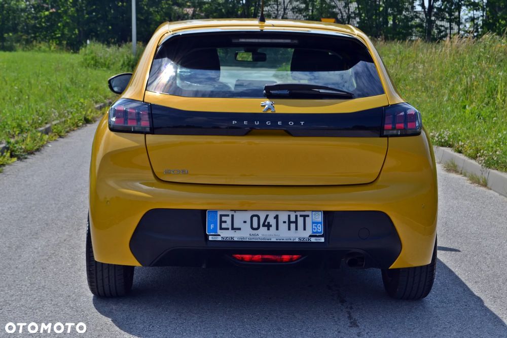Peugeot 208 - 15