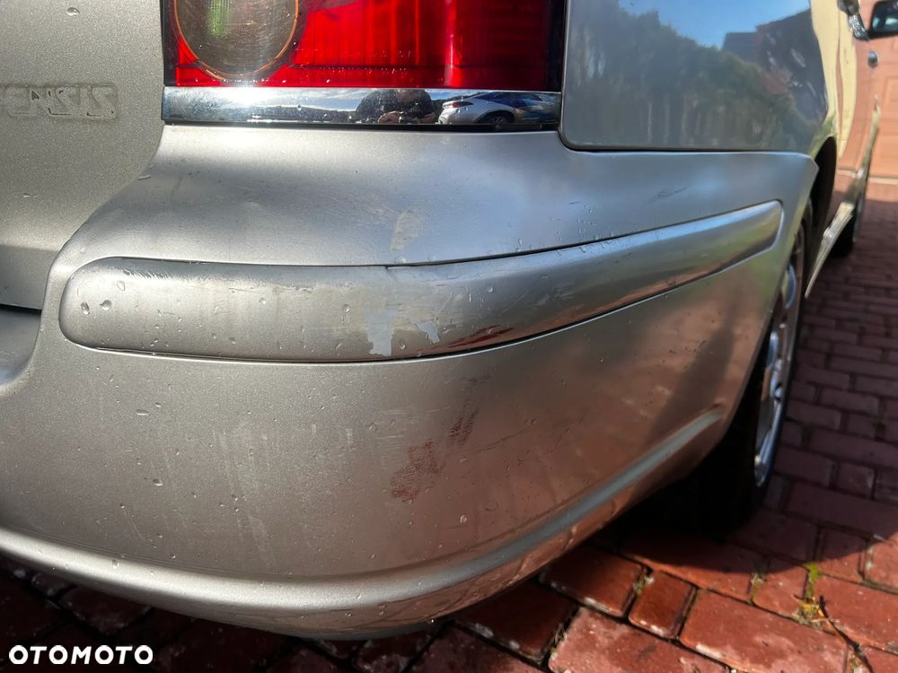 Toyota Avensis 2.0 D-4D Combi - 10