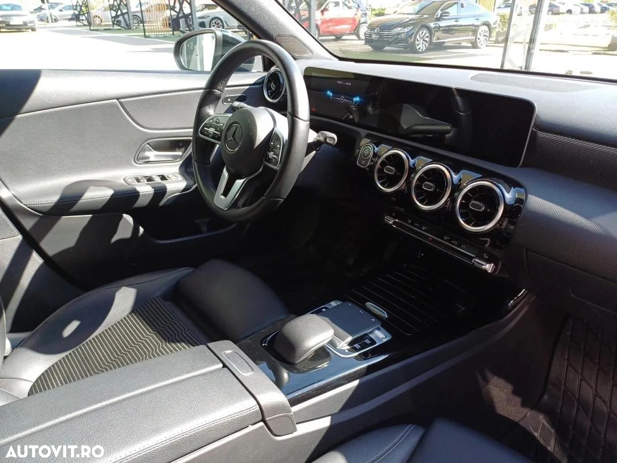 Mercedes-Benz A 180 d Aut. - 12