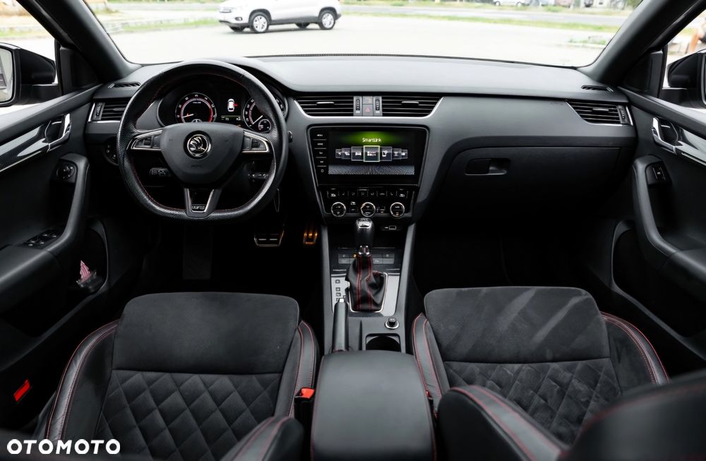 Skoda Octavia 2.0 TSI DSG RS 230 - 6