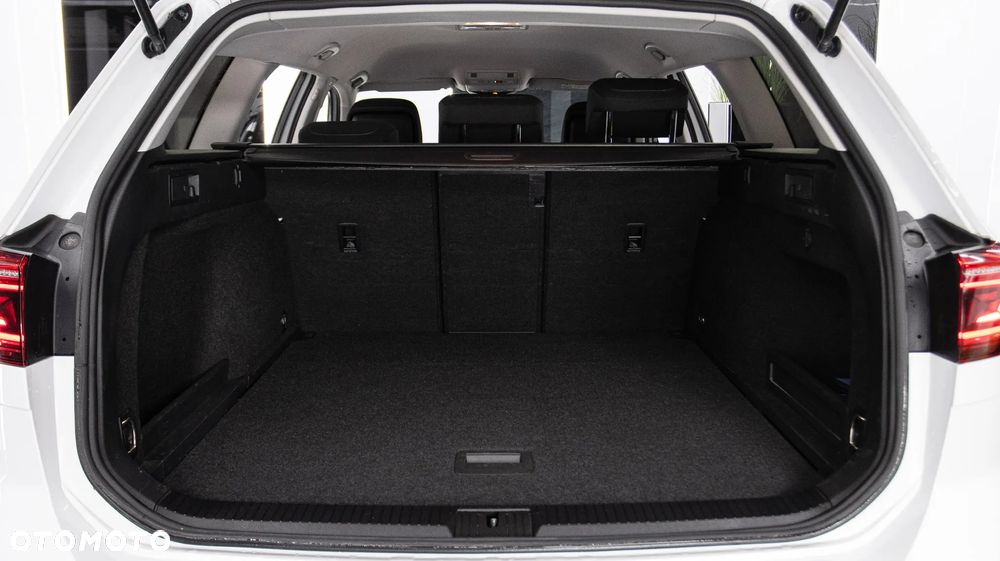 Volkswagen Passat Variant 1.5 TSI EVO Business - 28