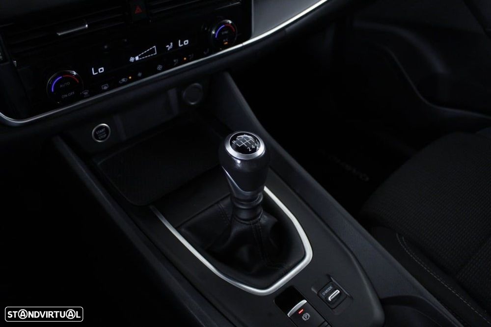 Nissan Qashqai 1.3 DIG-T Acenta LED+R - 32