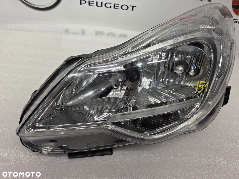 OPEL CORSA D LIFT 11-14 LEWA LAMPA PRZEDNIA PRZÓD , ŁADNA , JASNA , NR 13392705 , NR AUKCJI LPP151 - 4