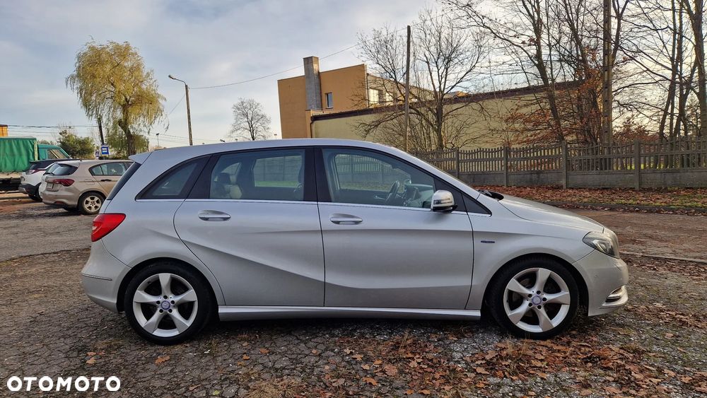 Mercedes-Benz Klasa B 200 CDI (BlueEFFICIENCY) - 4