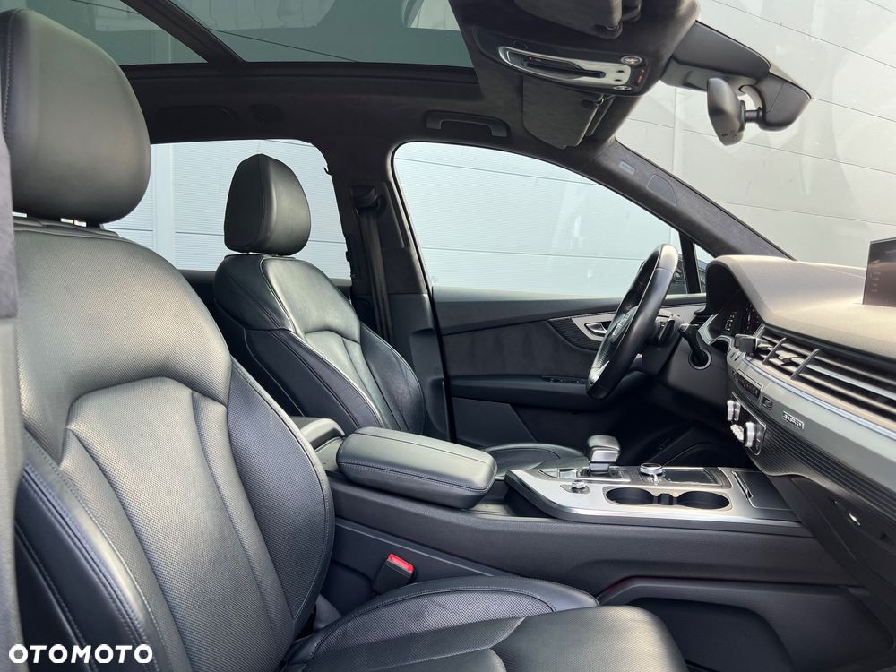 Audi Q7 - 24