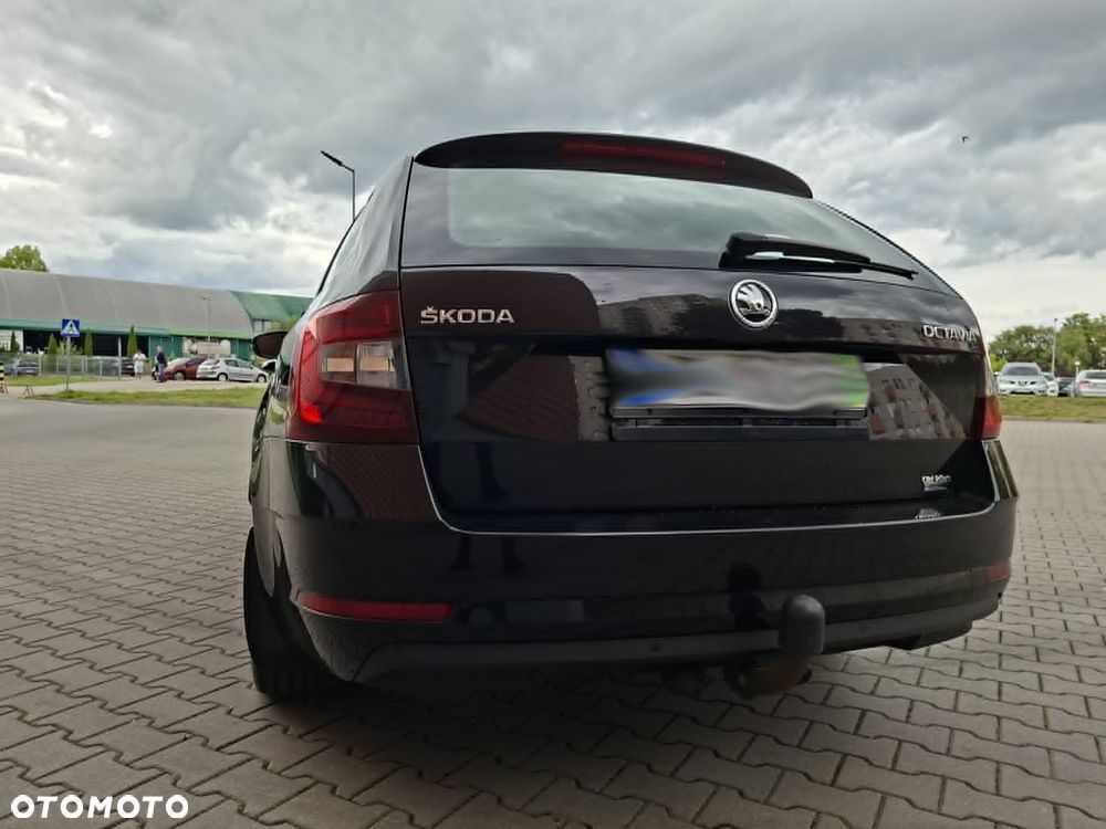 Skoda Octavia 1.8 TSI DSG L&K - 20