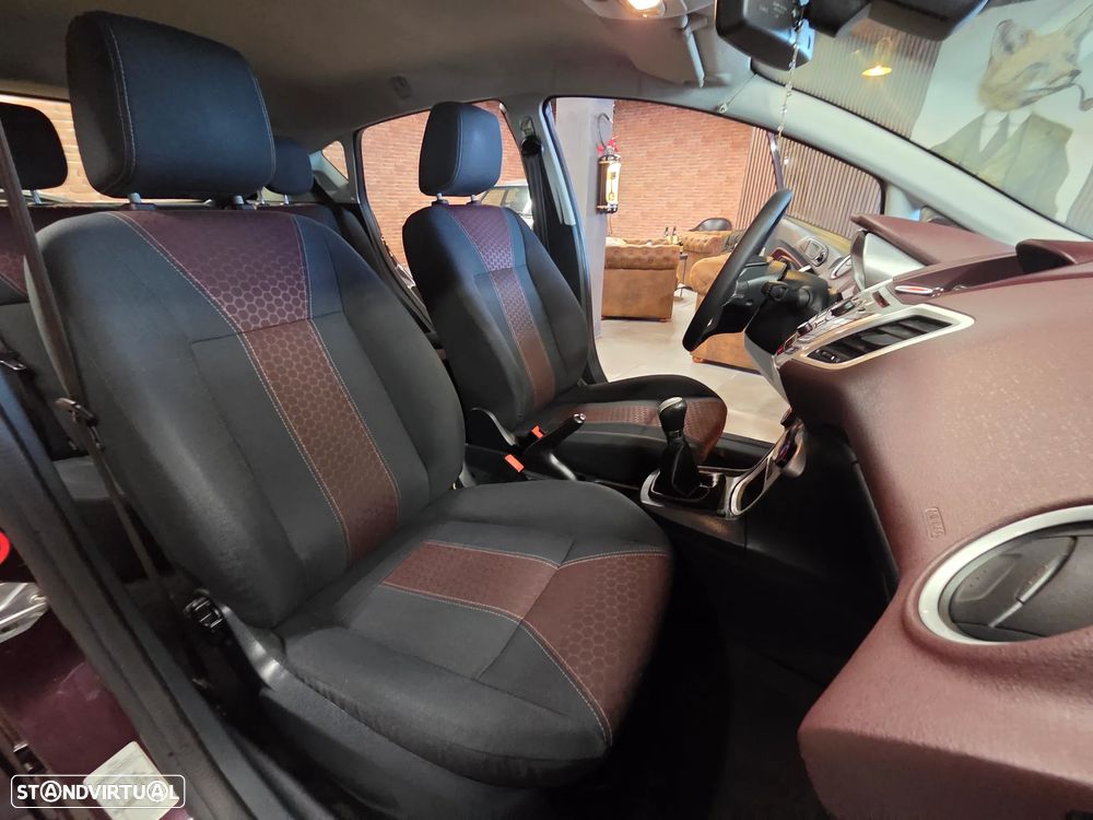 Ford Fiesta 1.6 TDCI Titanium - 8