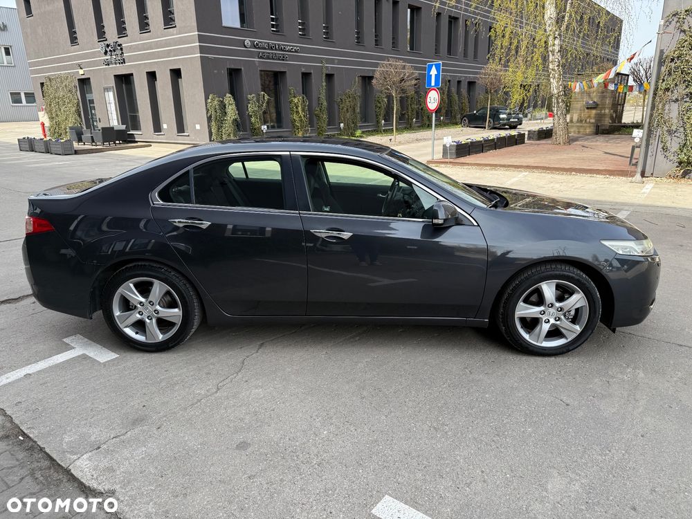 Honda Accord 2.0 Elegance 50 Jahre Edition - 7