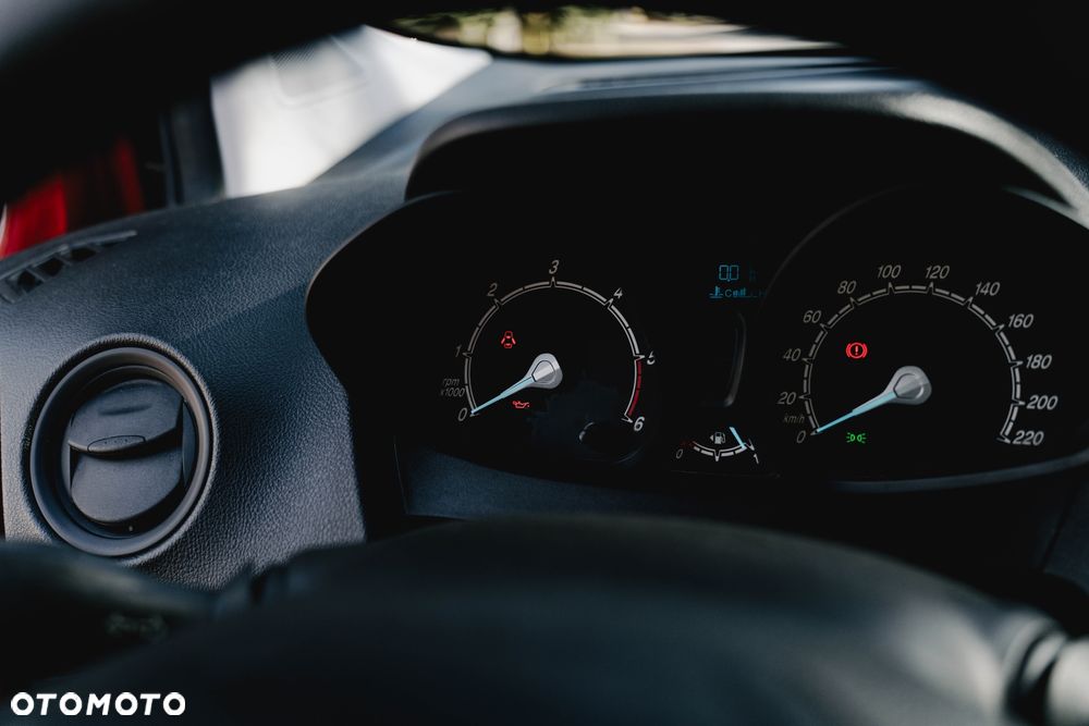 Ford Tourneo Courier 1.5 TDCi Trend - 31