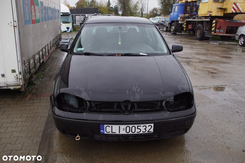 Auto na części - Volkswagen Golf IV 1.6 8V 101 KM AKL DLP L041 1997R Silnik Skrzynia Drzwi Maska Klapa Zderzak Błotnik Lusterko Klamka Lampa Deska Kokpit Sterownik Moduł Czujnik Kierownica - 2