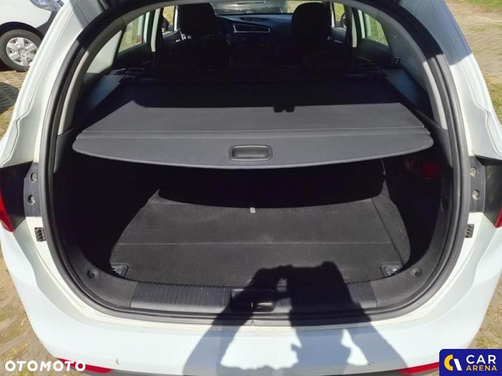 Kia Ceed - 25