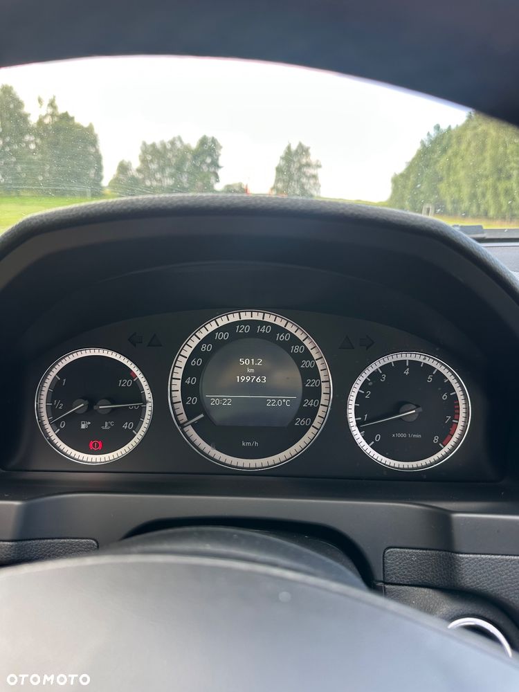 Mercedes-Benz Klasa C 180 Kompressor BlueEFFICIENCY - 19