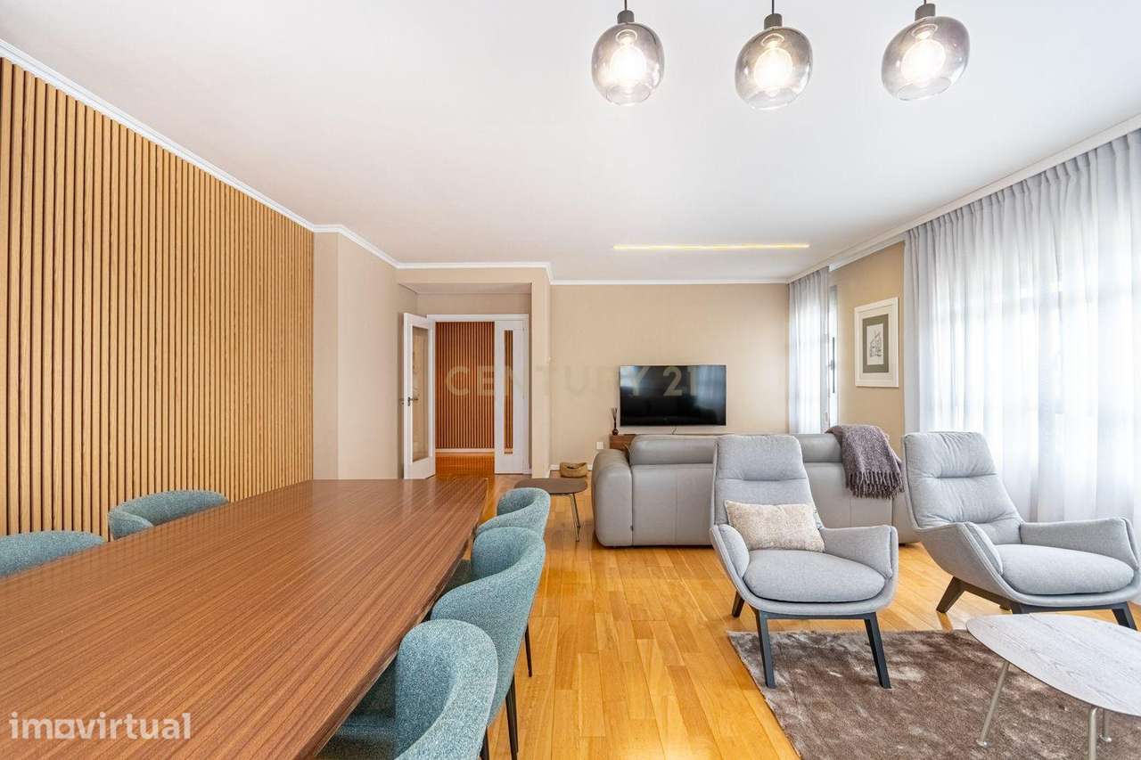 Apartamento T2 Twin Towers com Garagem - Grande imagem: 3/36