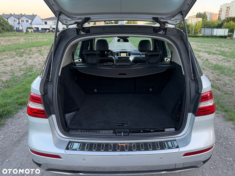 Mercedes-Benz ML - 15