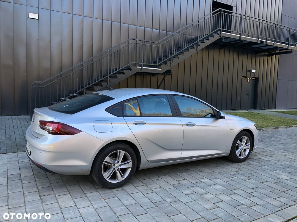 Opel Insignia 1.5 T Exclusive S&S - 12