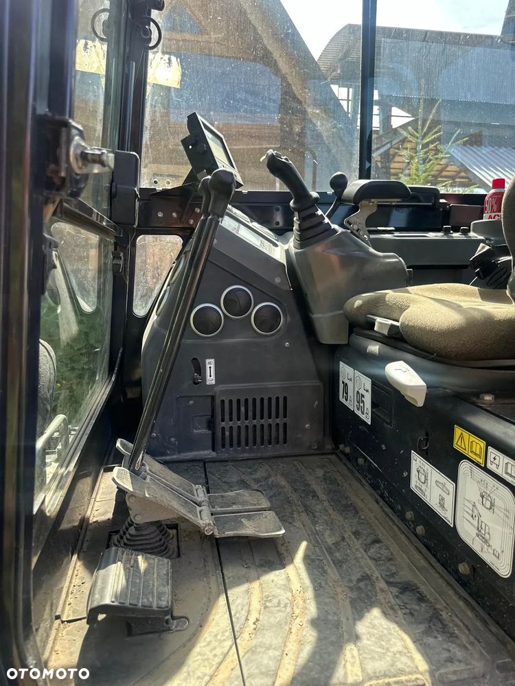 Yanmar Minikoparka Gąsienicowa YANMAR SV60-A SV 60 Waga 5,6 Ton - 25