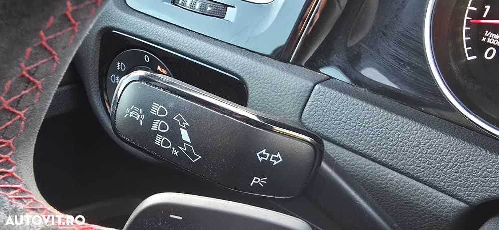 Volkswagen Golf - 17