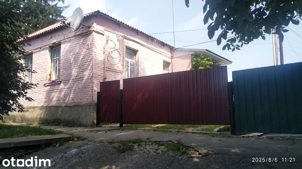 Чотирикімнатна квартира з окремим двором та зручностями у Таращі - Повне зображення: 3/24