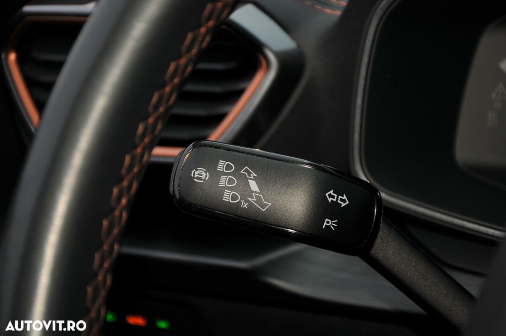 Cupra Formentor 1.4 e-HYBRID PHEV - 31