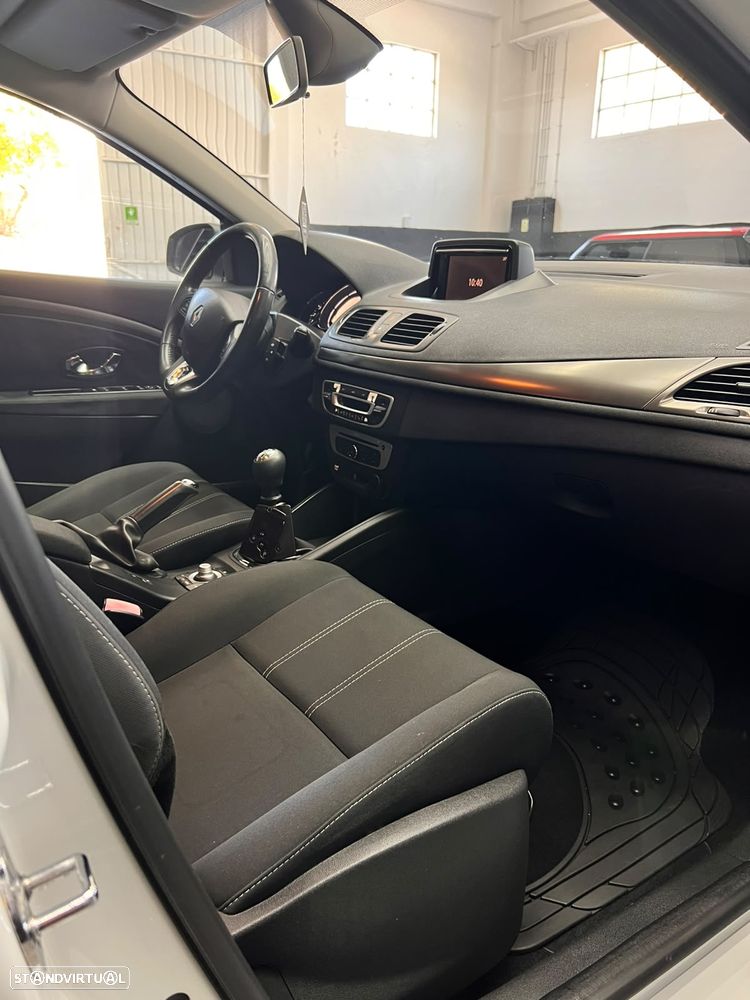 Renault Mégane Sport Tourer 1.5 dCi Dynamique S SS - 14